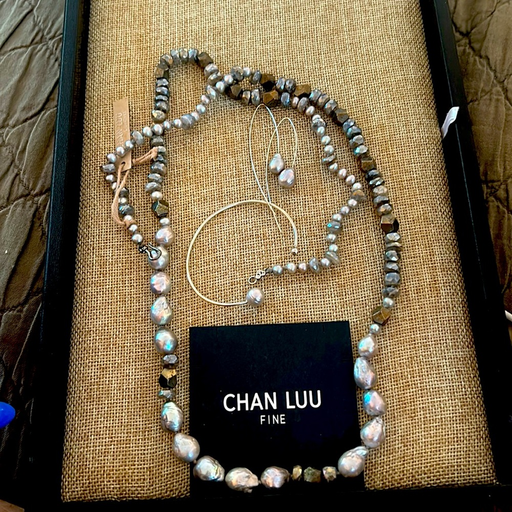 Chan Luu Gray Pearl Set Please Ask questions.